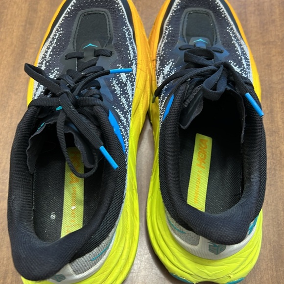 HOKA women’s Speedgoat 5 Code Sneakers size 7.5B - Picture 5 of 8